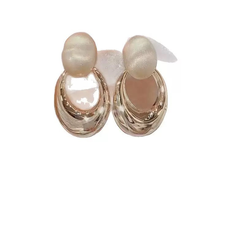 Wholesale Zinc Alloy Electroplated Oval Frosted Earrings Light Luxury Retro Style for Women Boutique Resale