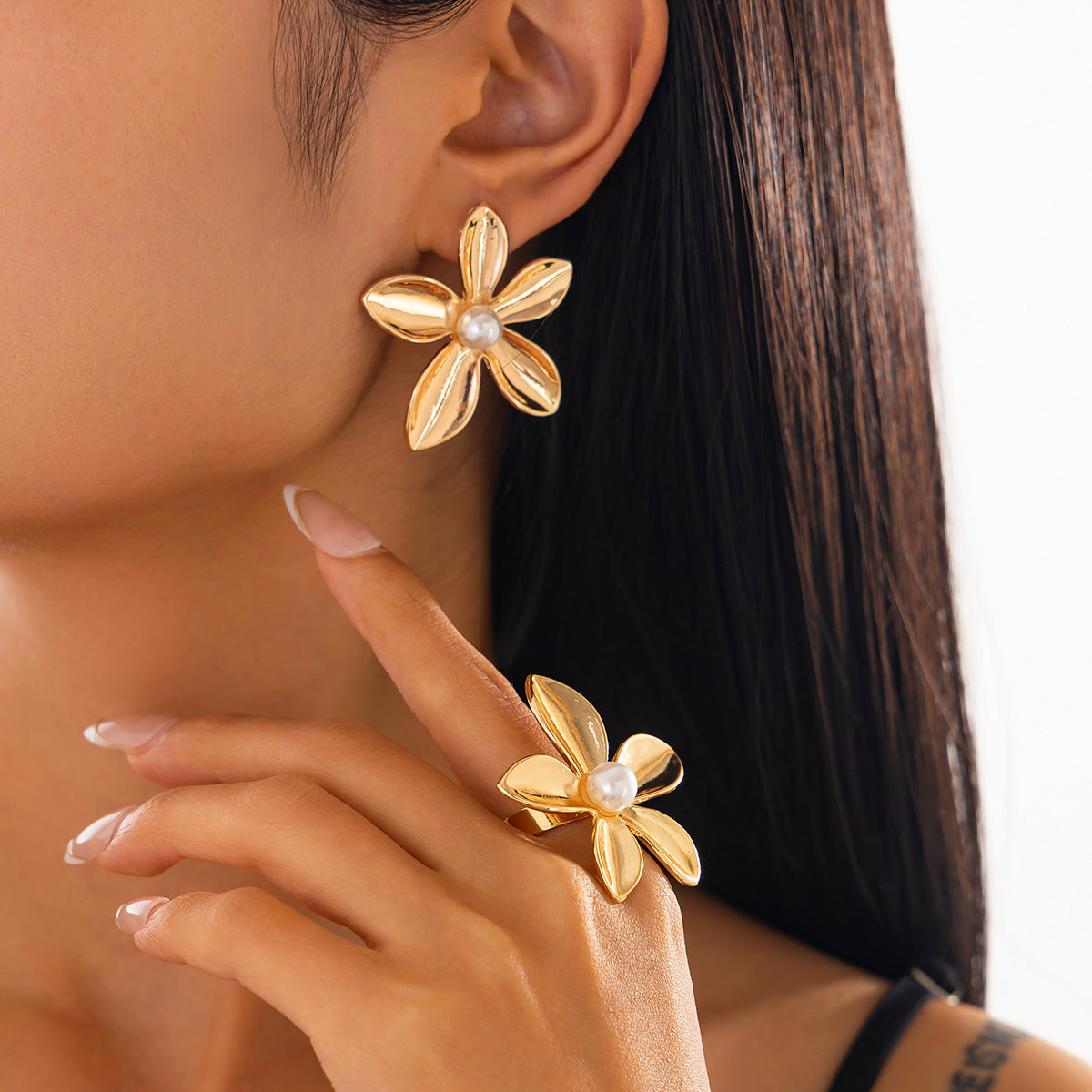 Wholesale Metallic pleated earring set