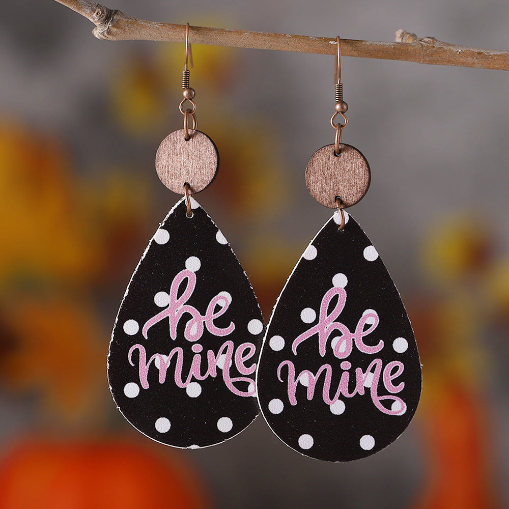 Wholesale Valentine' s Day Leather Heart Earrings