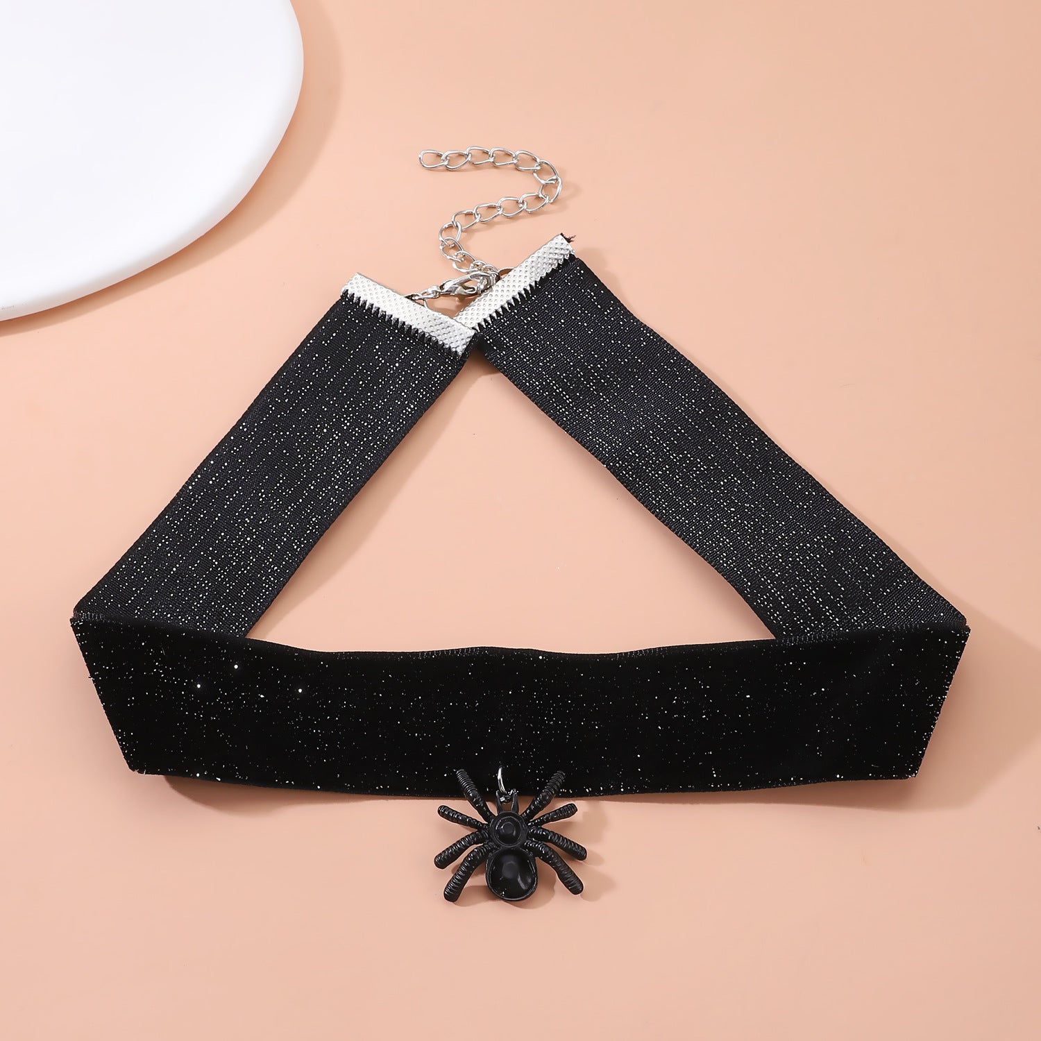 Wholesale Gothic Retro Flannel Choker with Flower Pendant - Vintage Lace Women' s Necklace - Stylish Boutique Jewelry