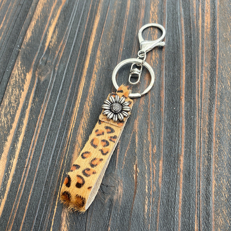 Wholesale Western Style Alloy Leather Pendant Leopard Print Keychain Bulk Keychains ACC-KC-XinChuan005