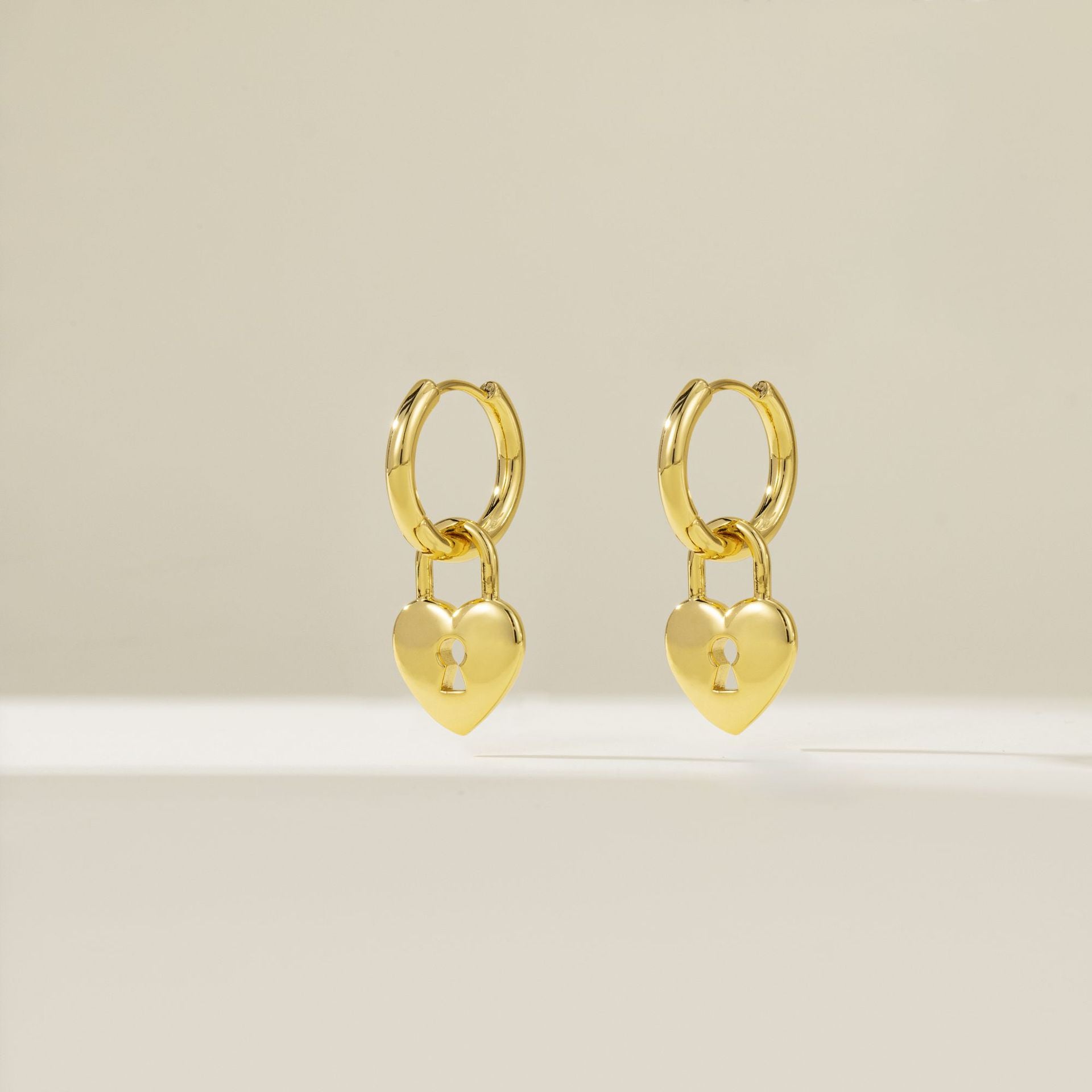 Wholesale copper plated gold inlaid zircon love earrings