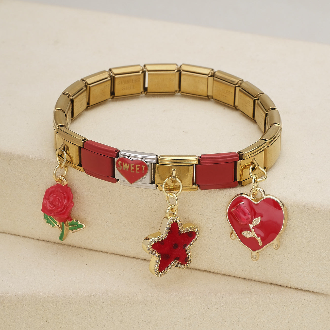 Wholesale Electroplated Stainless Steel Vintage Red Gold Heart Mushroom Cherry Butterfly Bracelet Charms DIY Jewelry Making Accessory