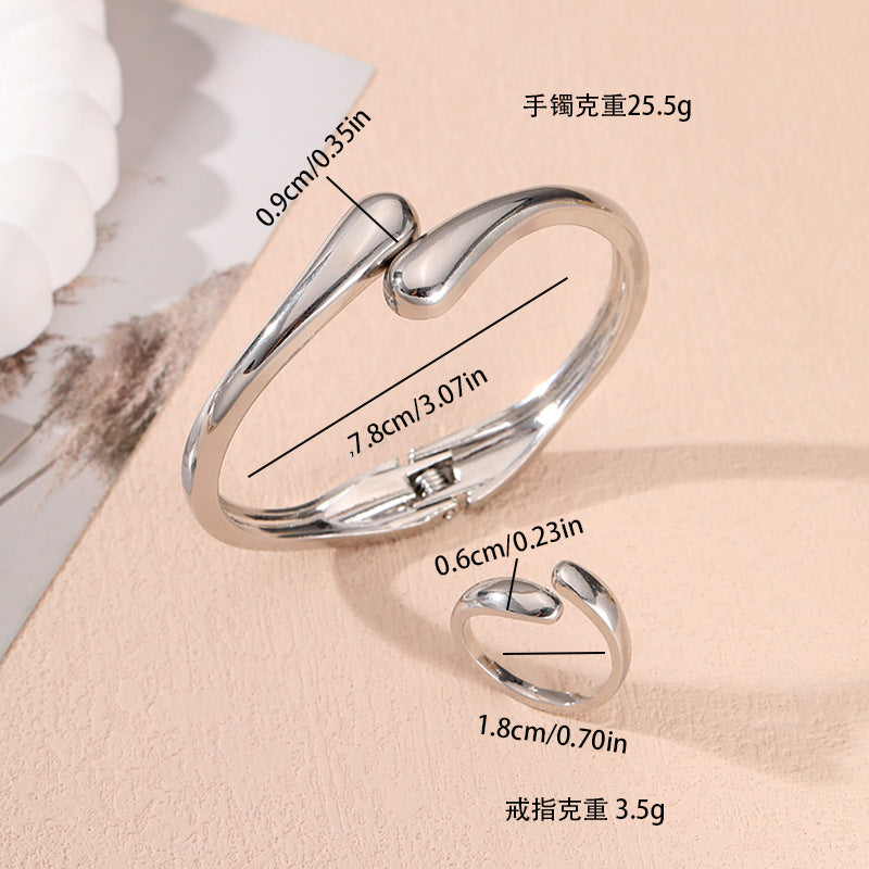 Wholesale  geometric ring smooth women' s bracelet
