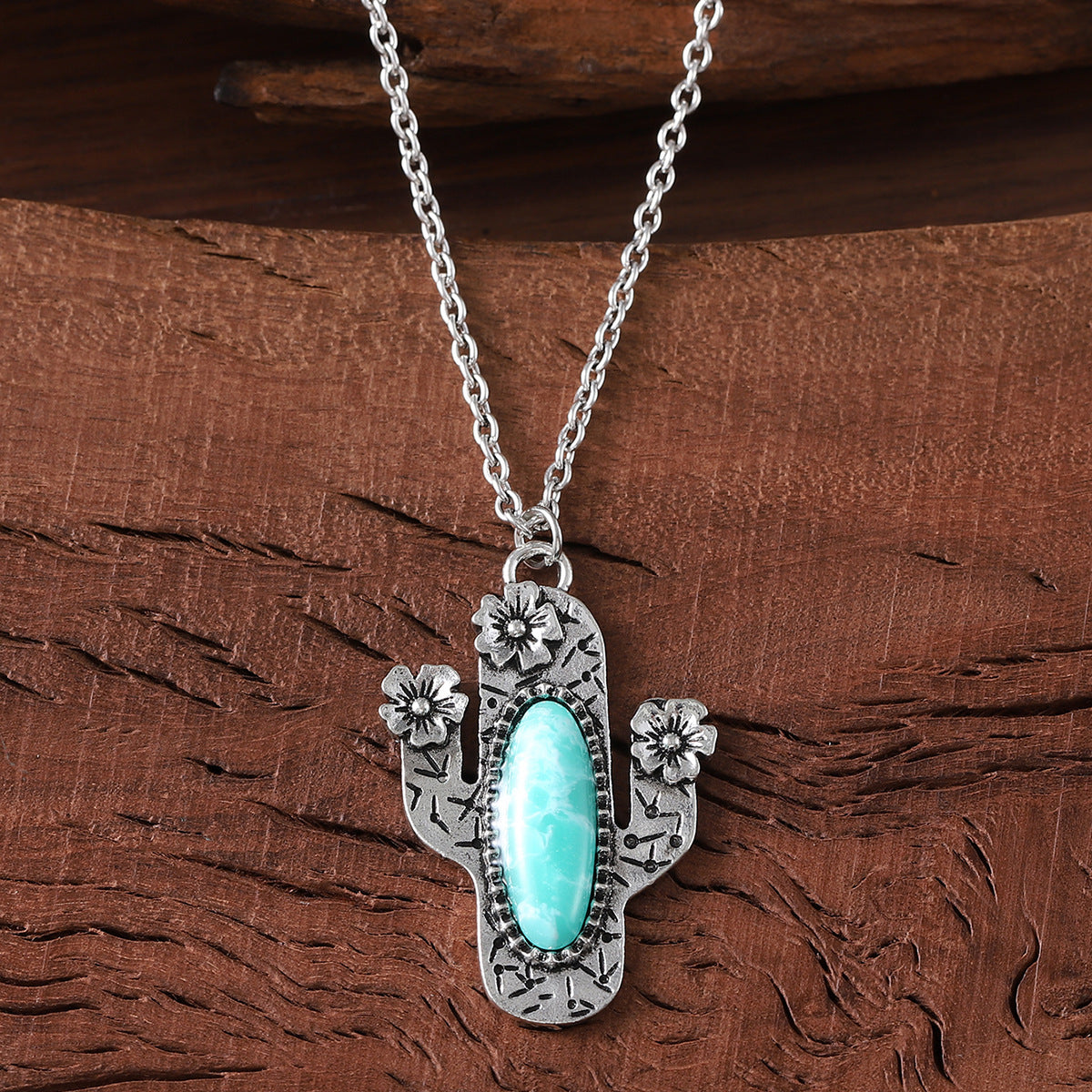 Wholesale Retro Cactus Pendant Necklace with Turquoise Inlay Zinc Alloy Electroplated Fashion Accessory