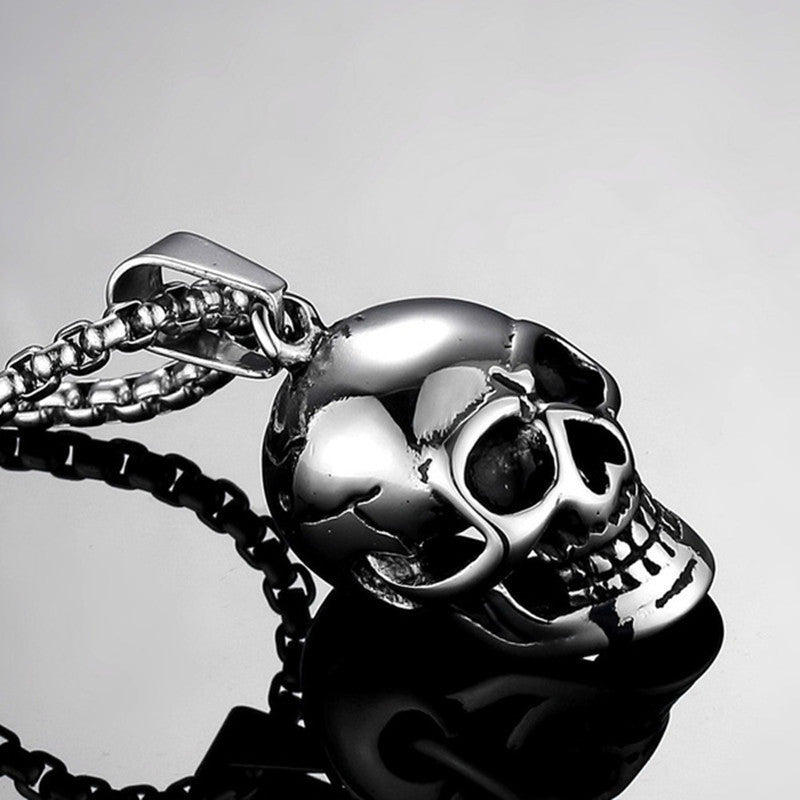 Wholesale exaggerated personality oversized skull necklace