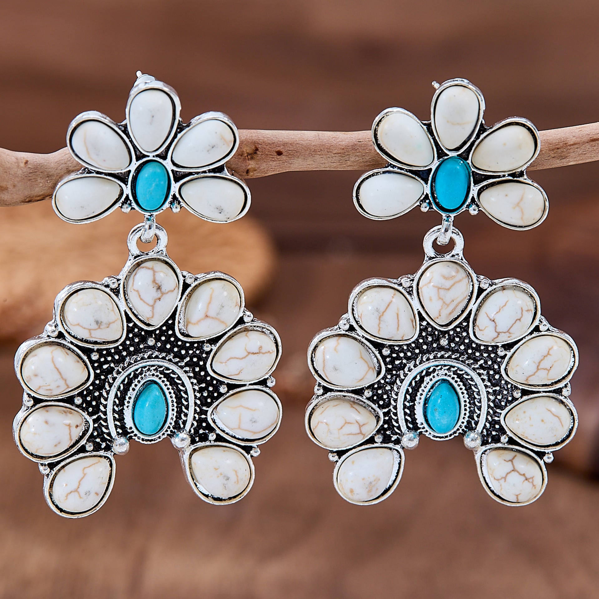 Wholesale Bohemian Turquoise Horseshoe Earring Set - Jewelry Accessory for Boutique Resale