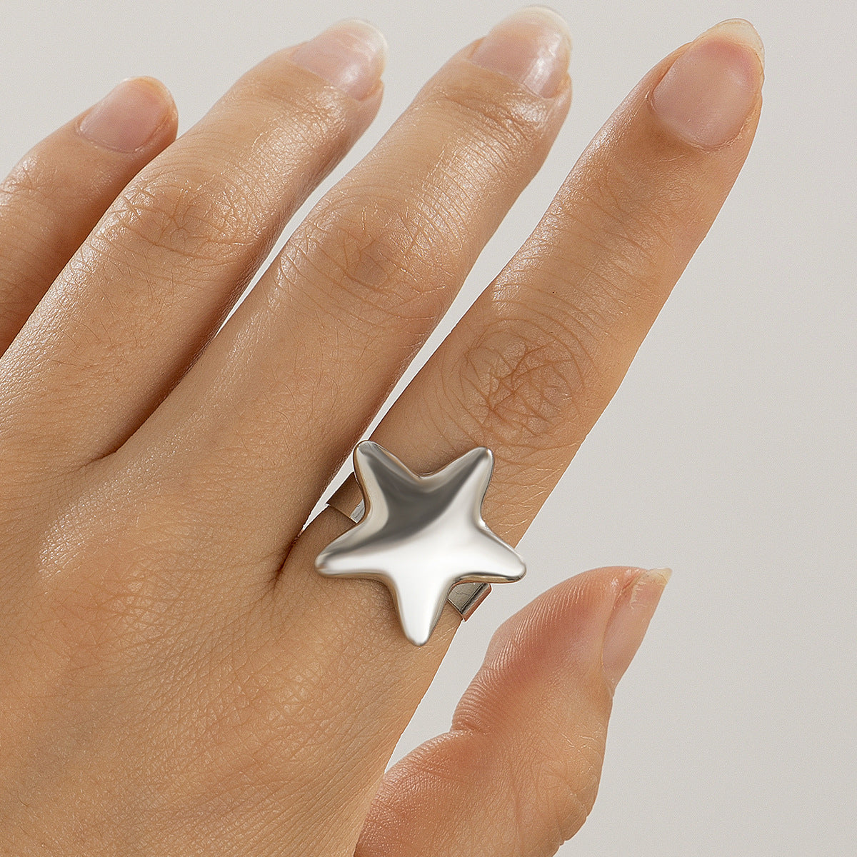Wholesale  three-dimensional star ring rings spicy beauty opening ring