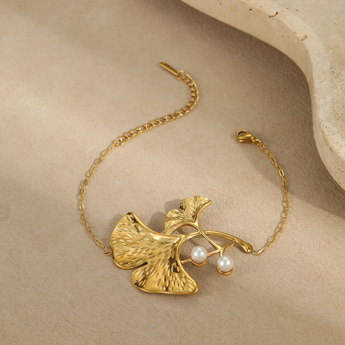 Wholesale  luxury ginkgo leaf exaggerated earrings stainless steel bracelet rings