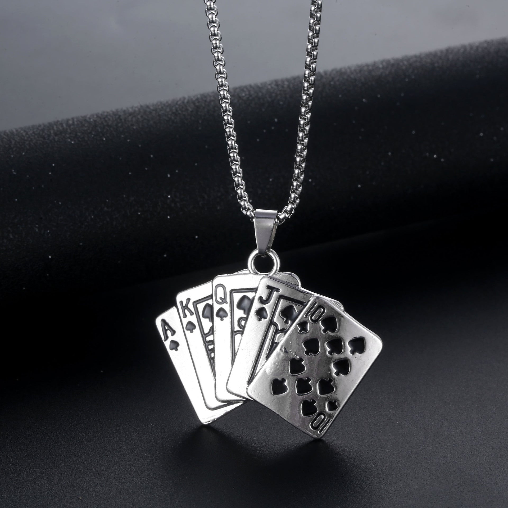 Wholesale full diamond playing card jewelry  necklace