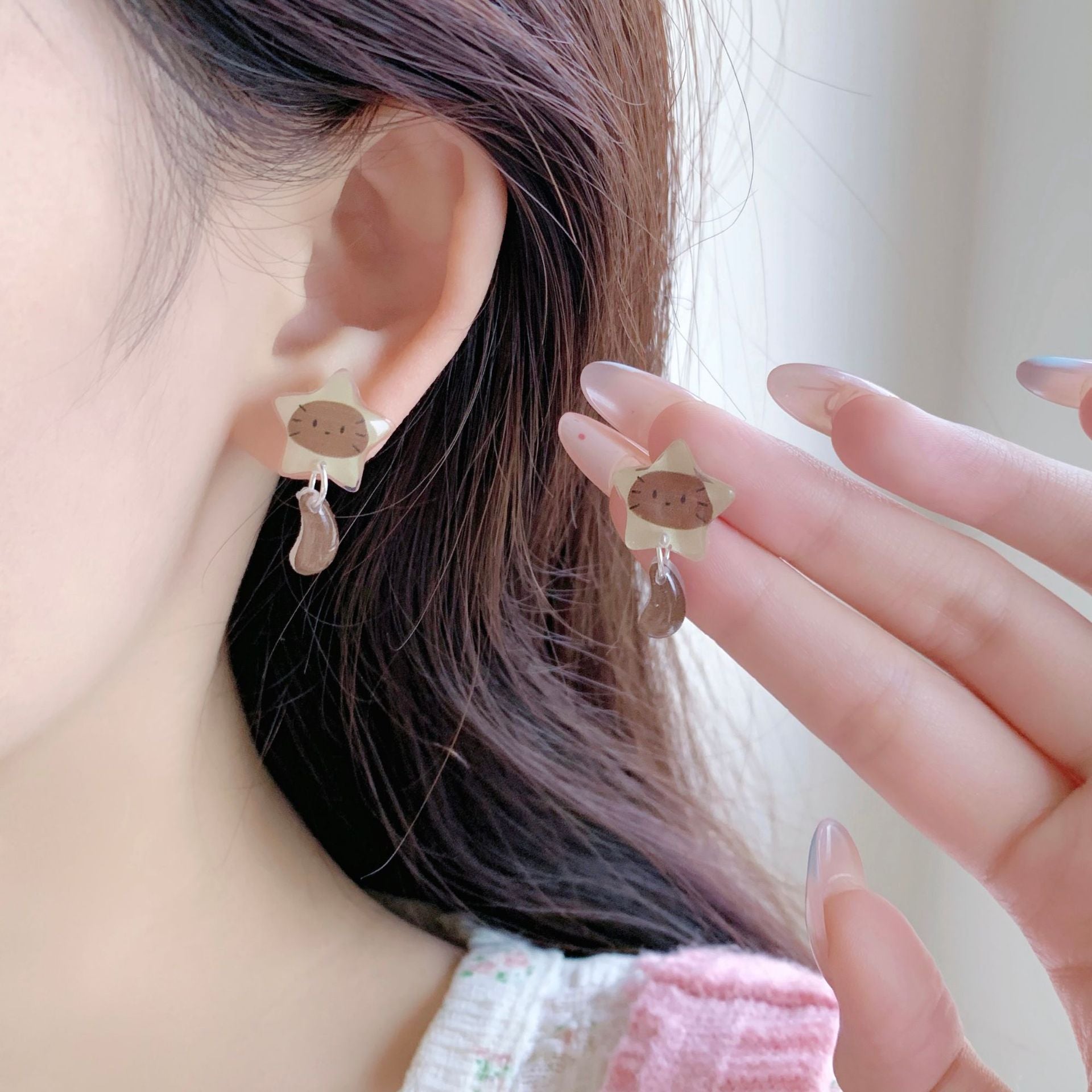 Wholesale Resin star cat tail earrings silver needle design interesting versatile earrings