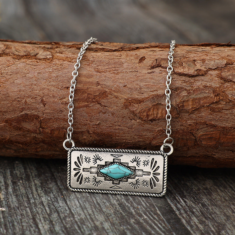 Wholesale Bohemian Geometric Turquoise Alloy Pendant Necklace Fashion Accessory