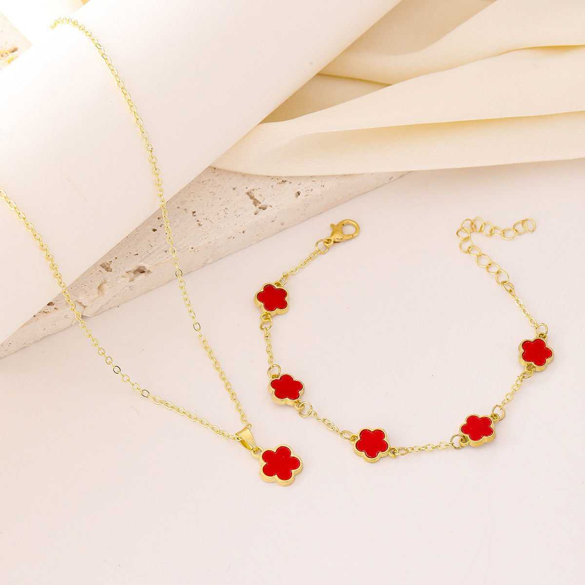 Wholesale Five-leaf Clover Necklace Bracelet Two-piece Set ACC-BT-FanYou001