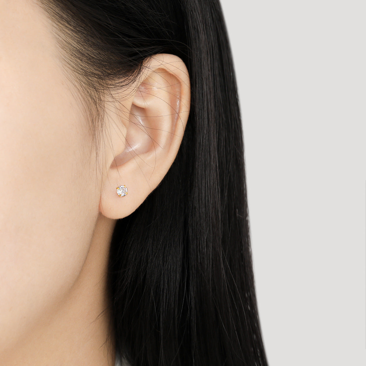 Wholesale diamond-embedded four-claw single diamond ear bone  titanium steel earrings