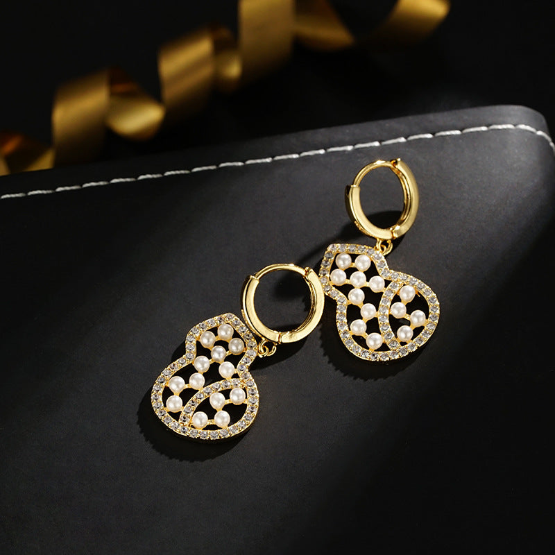 Wholesale  fashion luxury simple temperament retro hollow bead gourd earrings