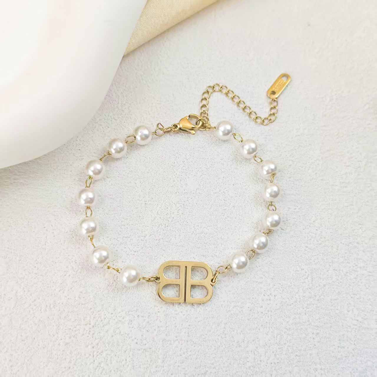 Wholesale Korean Style Golden Pearl Titanium Steel Bracelet Stylish Fashion Jewelry Accessory Boutique Resale
