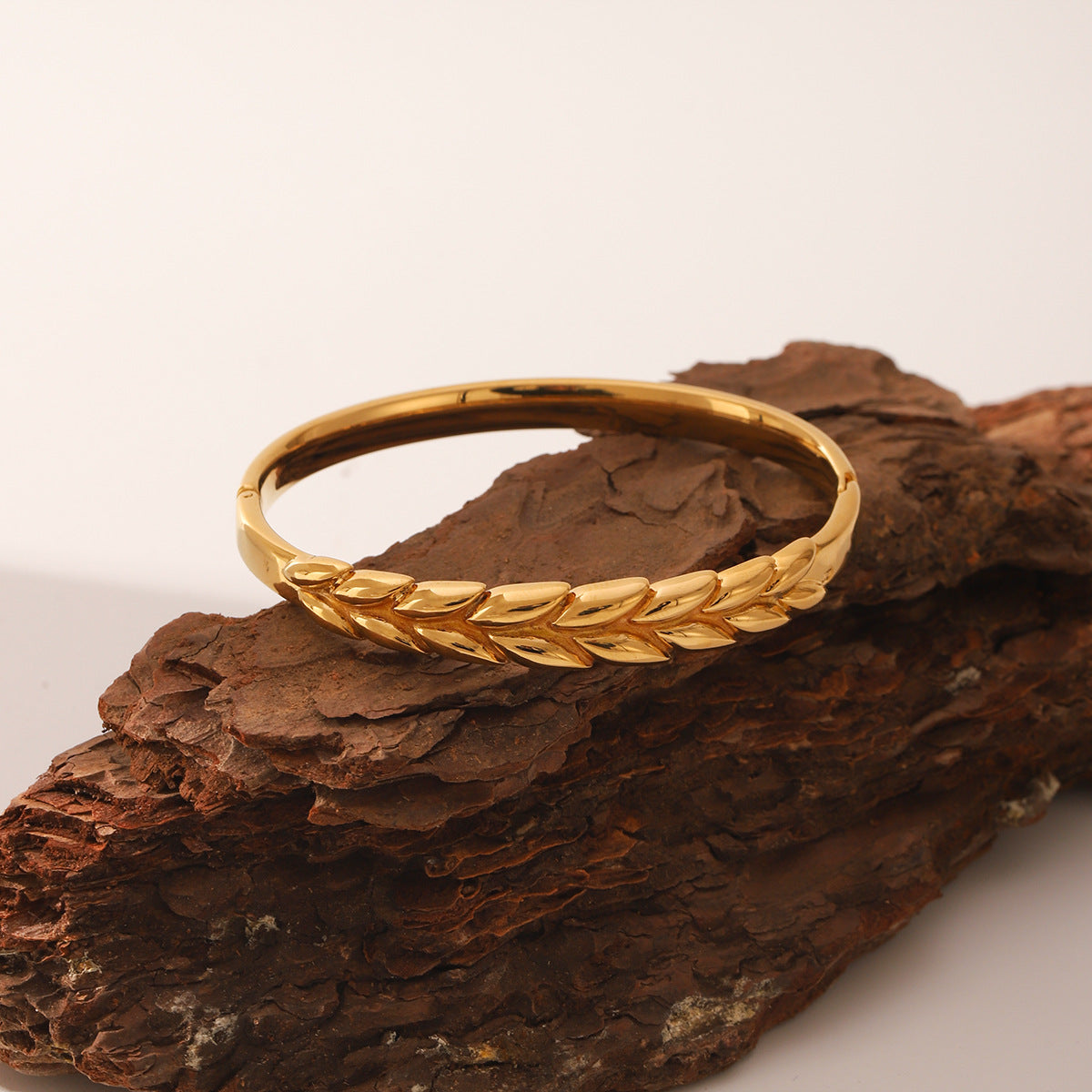 Wholesale Light Luxury  Titanium Steel Color-free Jewelry All-match Bracelet