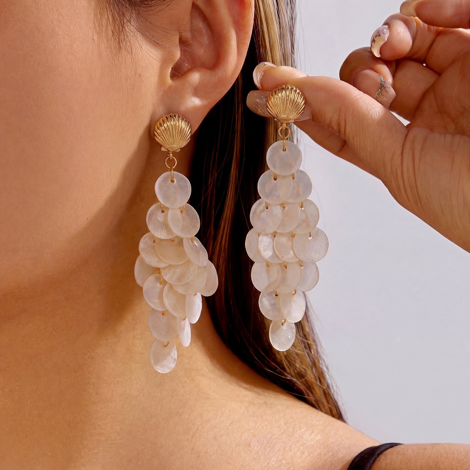 Wholesale Red Full-Pavé Crab Earrings — Light Luxury,  High-End Ocean-Themed Statement Earrings;  Bold,  Unique,  and Versatile Evening Accessories