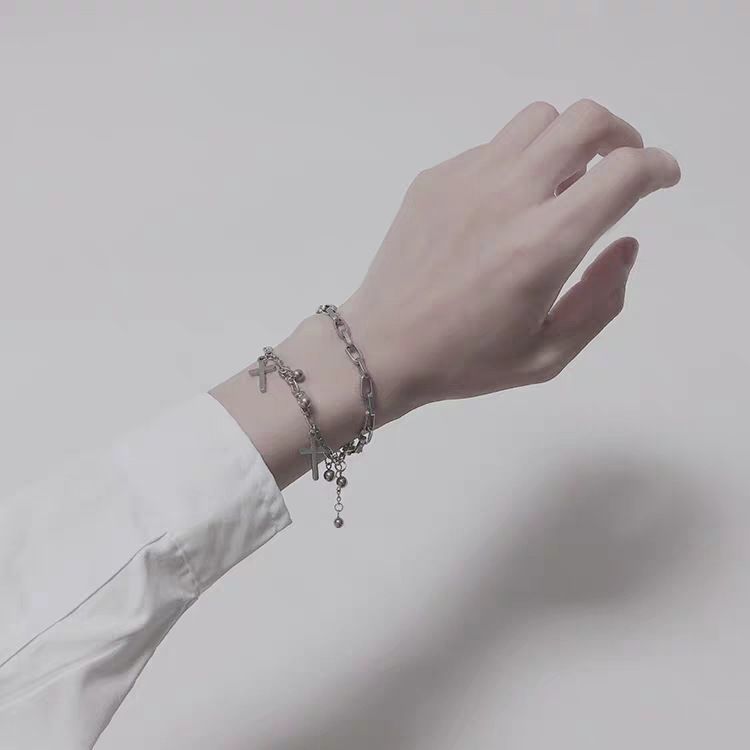 Wholesale Retro Cross Pendant Double-Layer Metal Alloy Bracelet Fashion Accessory