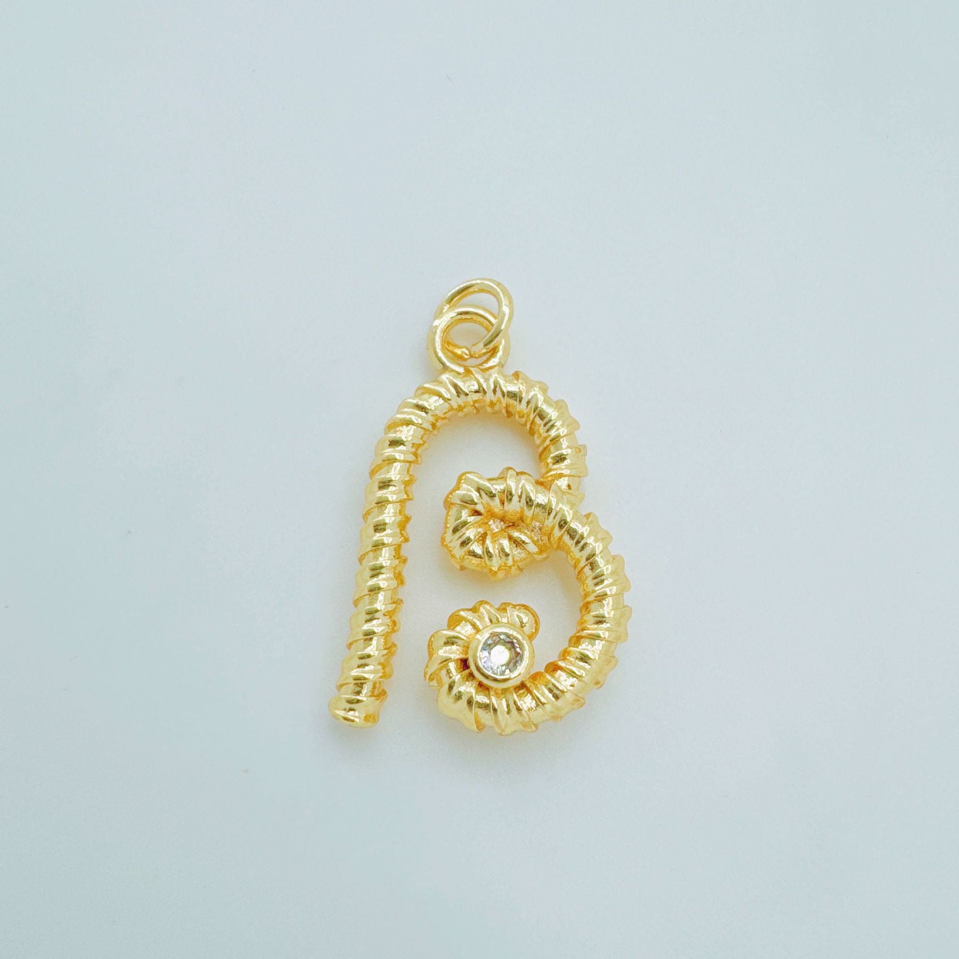Wholesale Gold Plated Copper 26 Letter Alphabet Pendant,  Trendy Hip-Hop Jewelry Accessory for Everyday Gift
