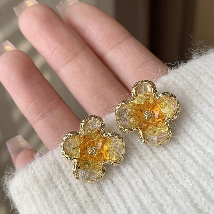 Wholesale Gradient crystal yellow flower earrings