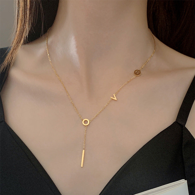 Wholesale love necklace  women's summer 18K gold niche clavicle  titanium steel necklace