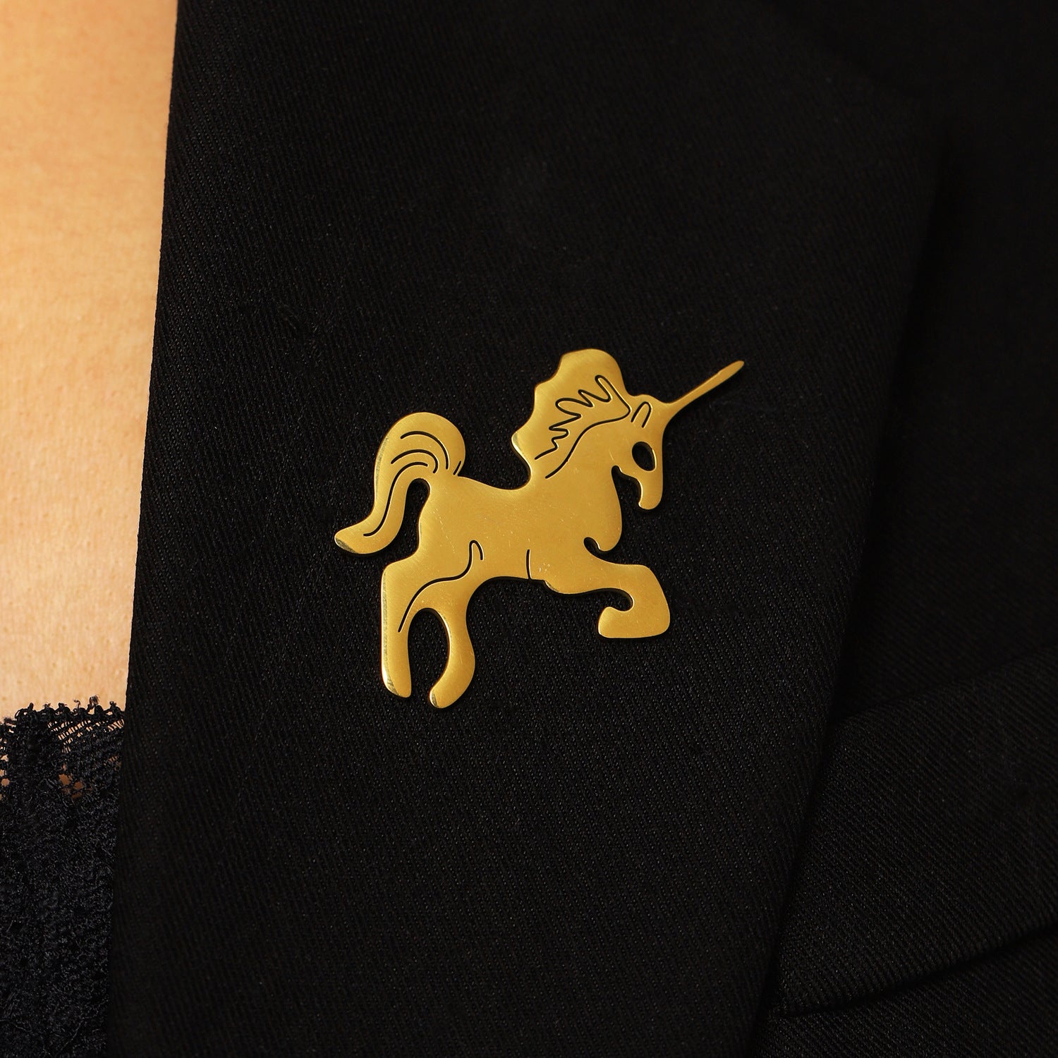 Wholesale Trendy Stainless Steel Bird Brooch 18K Gold Tone Animal Pin For Women Suit Accessory