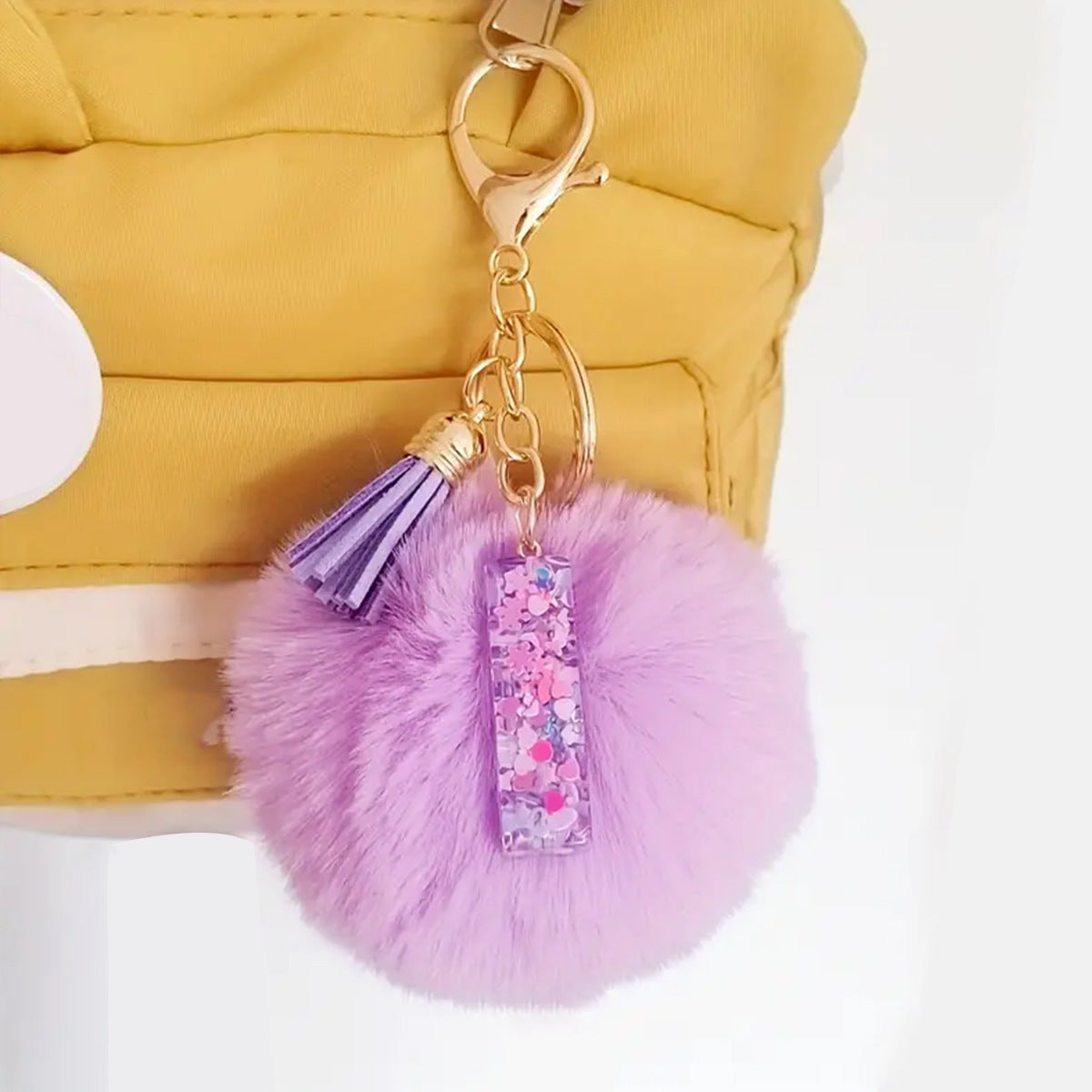 Wholesale Cute resin pom-pom 26 letter keychain