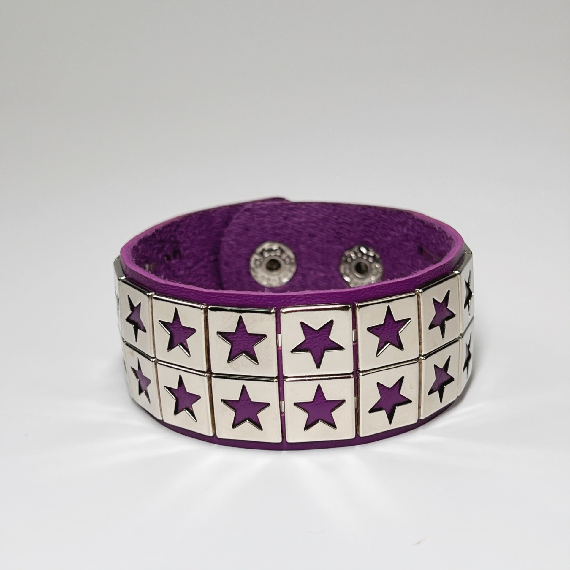 Wholesale Punk Style Leather Bracelet with Five-Pointed Star Rivet for Couples Men' s Fashion Accessory