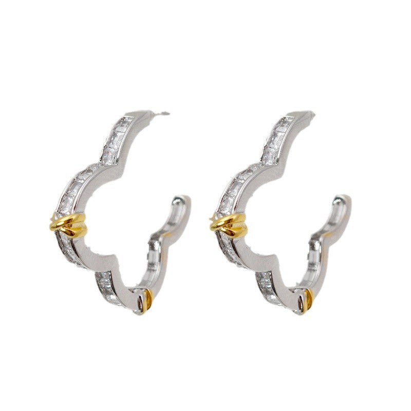 Wholesale  four-leaf clover earrings  light luxury diamond-studded small fragrant wind earrings