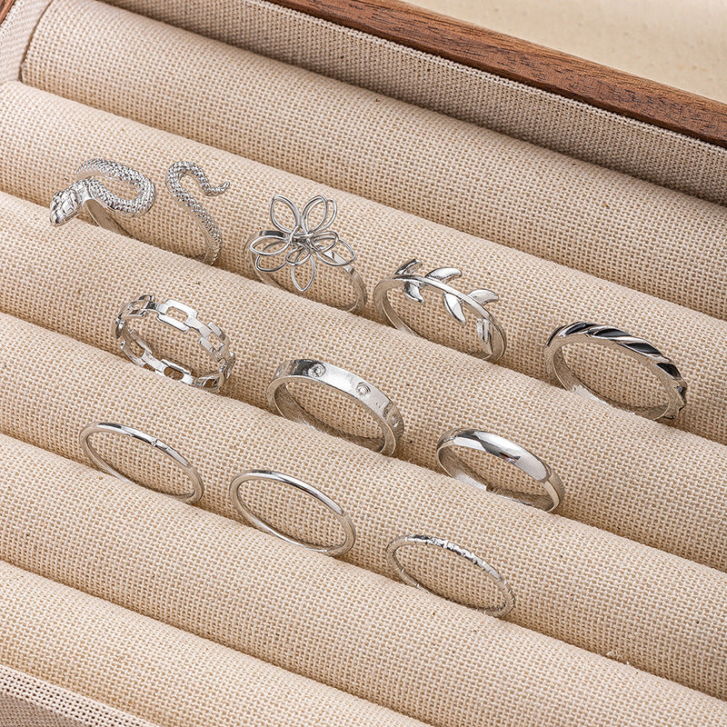 Wholesale  alloy flower ring personality exaggerated snake-shaped stacked ring suit