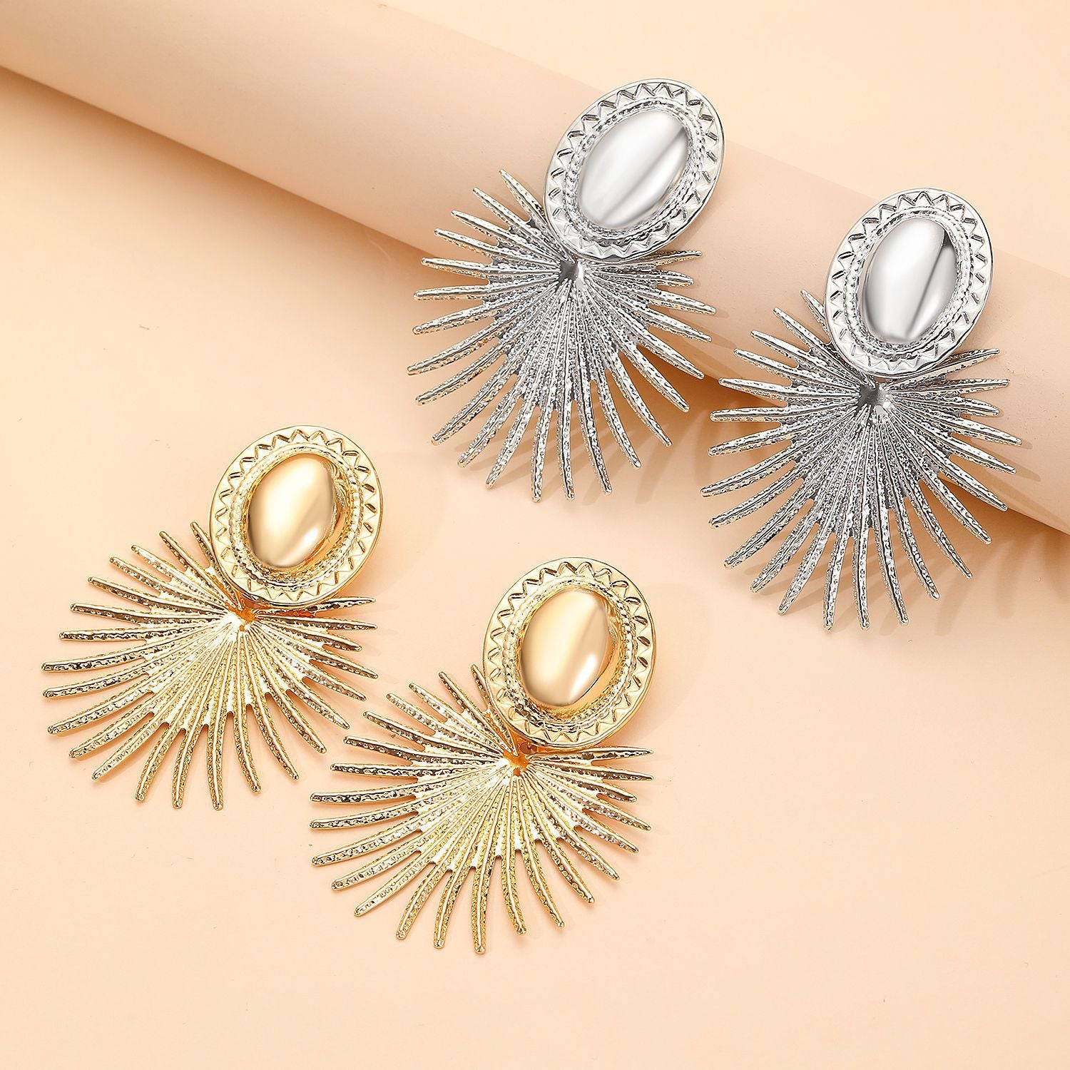 Wholesale European Style Exaggerated Oval Earrings Alloy Electroplated Fashion Accessory for Party or Gift