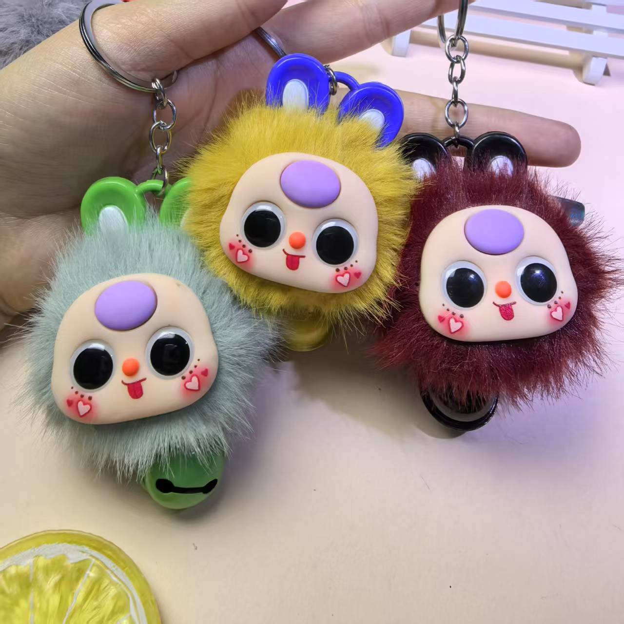Wholesale Cute cartoon plush keychain