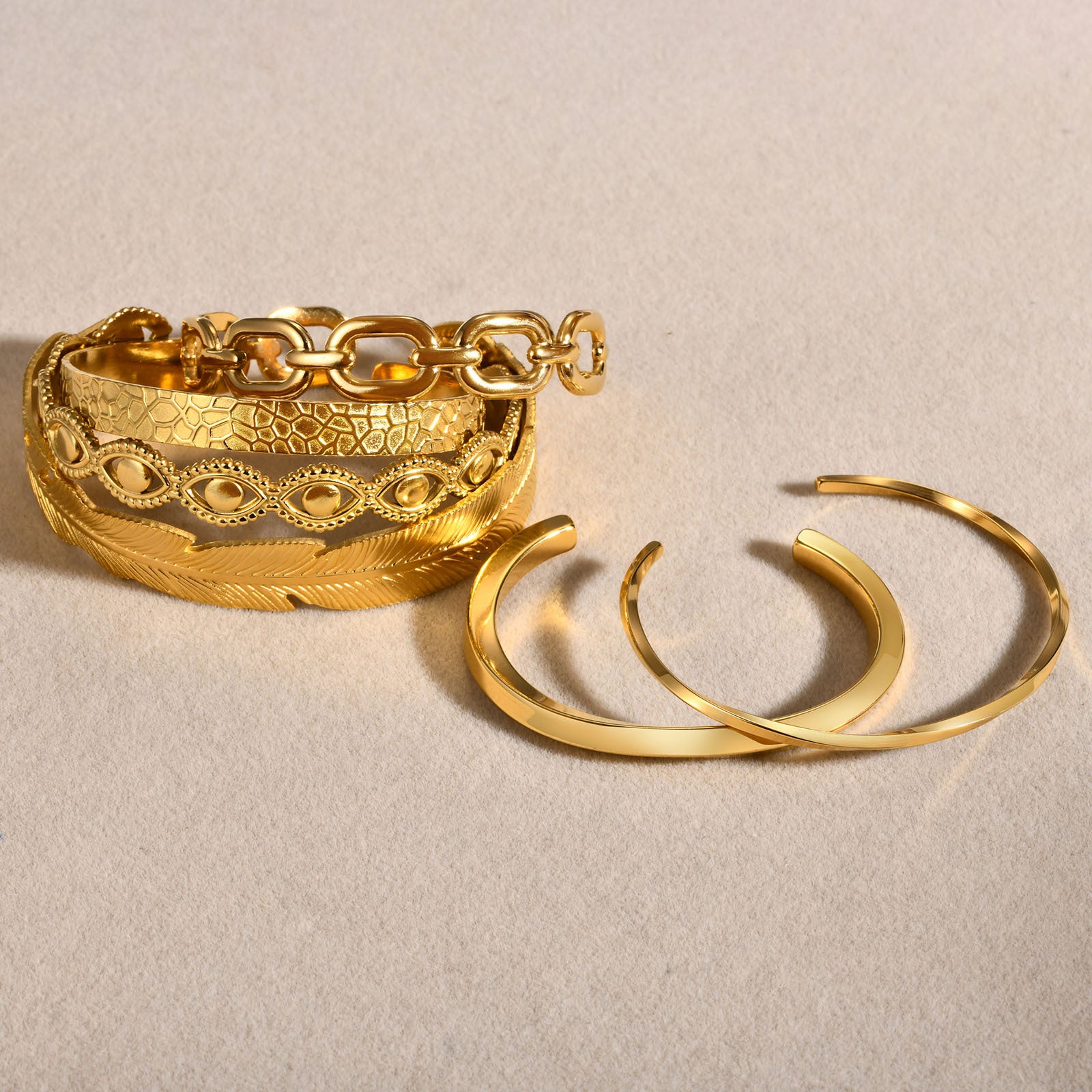Wholesale Gold Stainless Steel C Shaped Bangle Bracelet For Women Minimalist Geometric Design Fashion Jewelry Accessory For Boutique Resale
