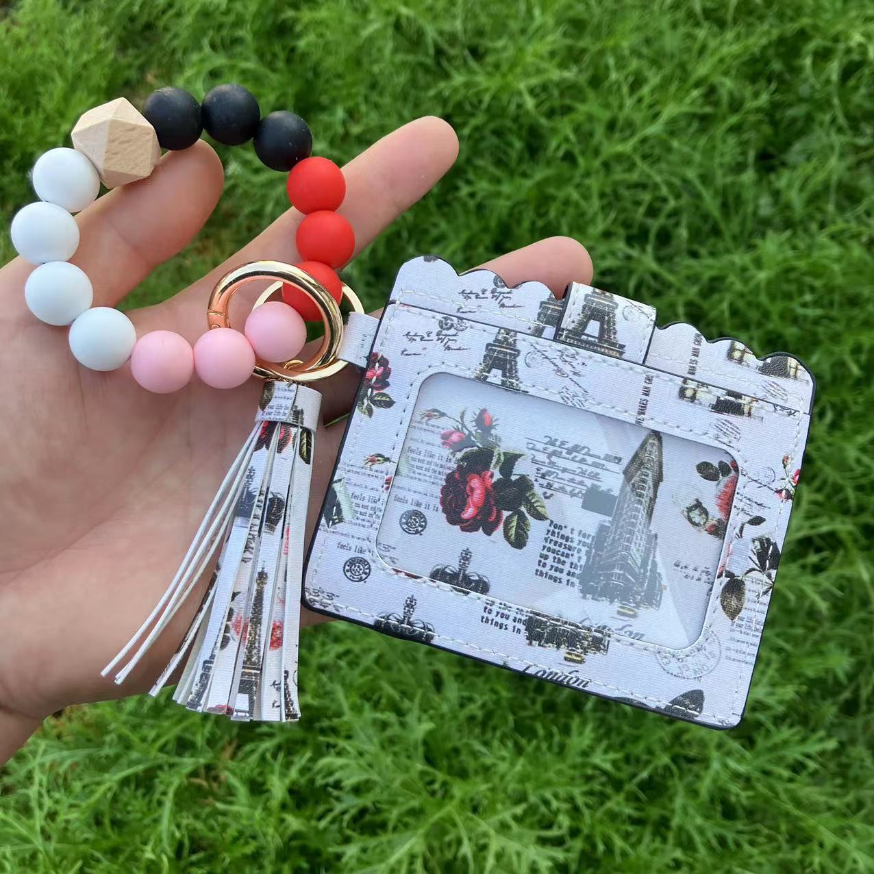 Wholesale Silicone Bead Wristlet Keychain With PU Card Holder And Tassel Yellow Leopard Print Bow Design Women S Everyday Fashion Accessory