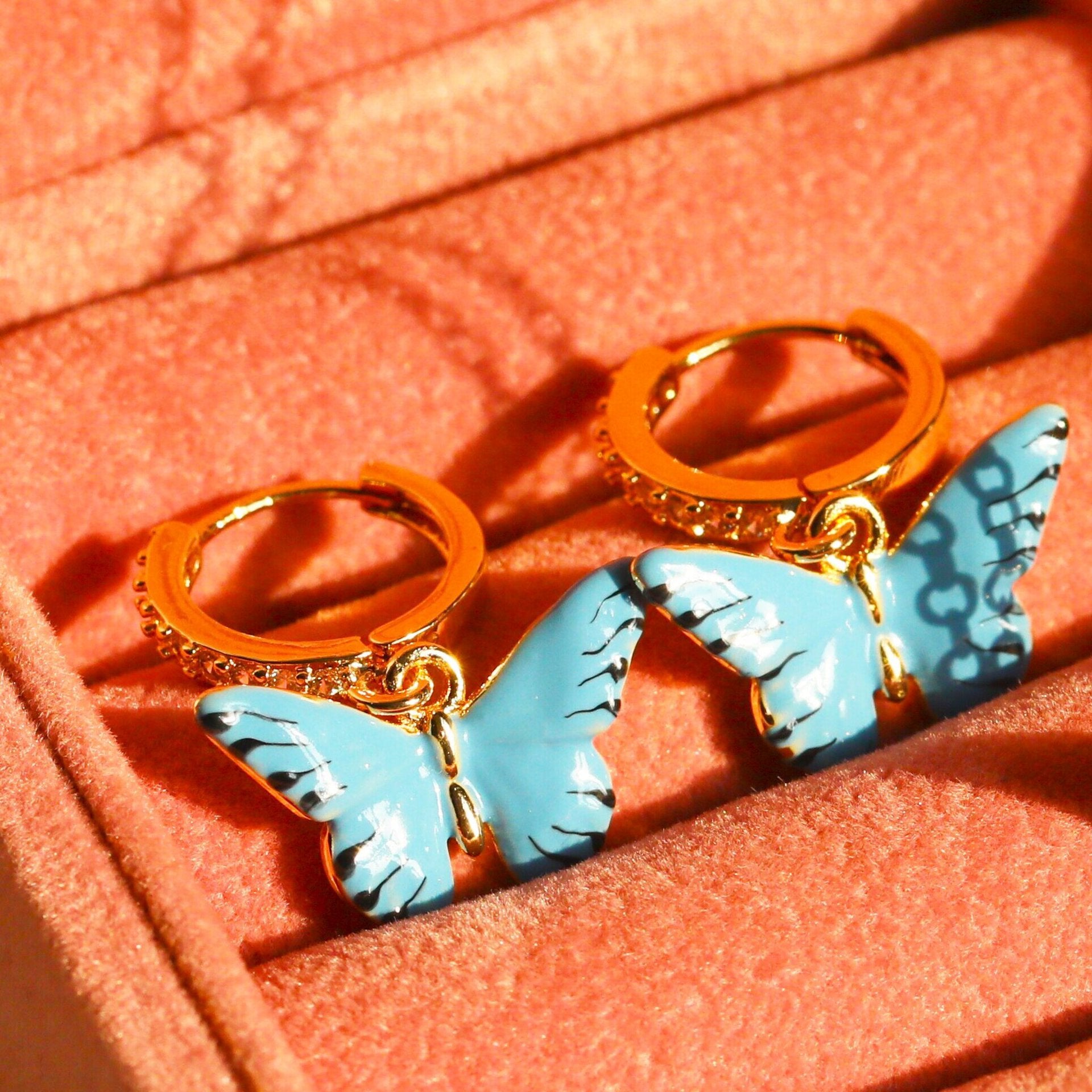 Wholesale Butterfly Necklace Pearl Round Bead Clip Bead Buckle Chain Gradient Pendant Necklaces Titanium Steel Necklace ACC-NE-JP011