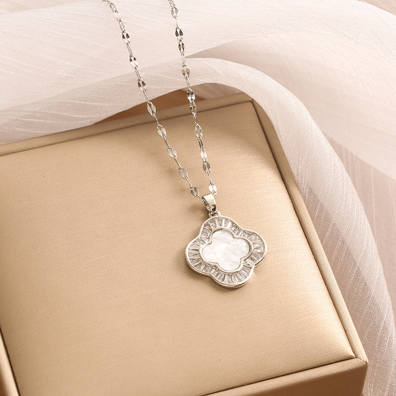 Wholesale Black and White Double-sided Four-leaf Clover Stainless Steel Necklace Light Luxury Necklaces ACC-NE-Nayin003