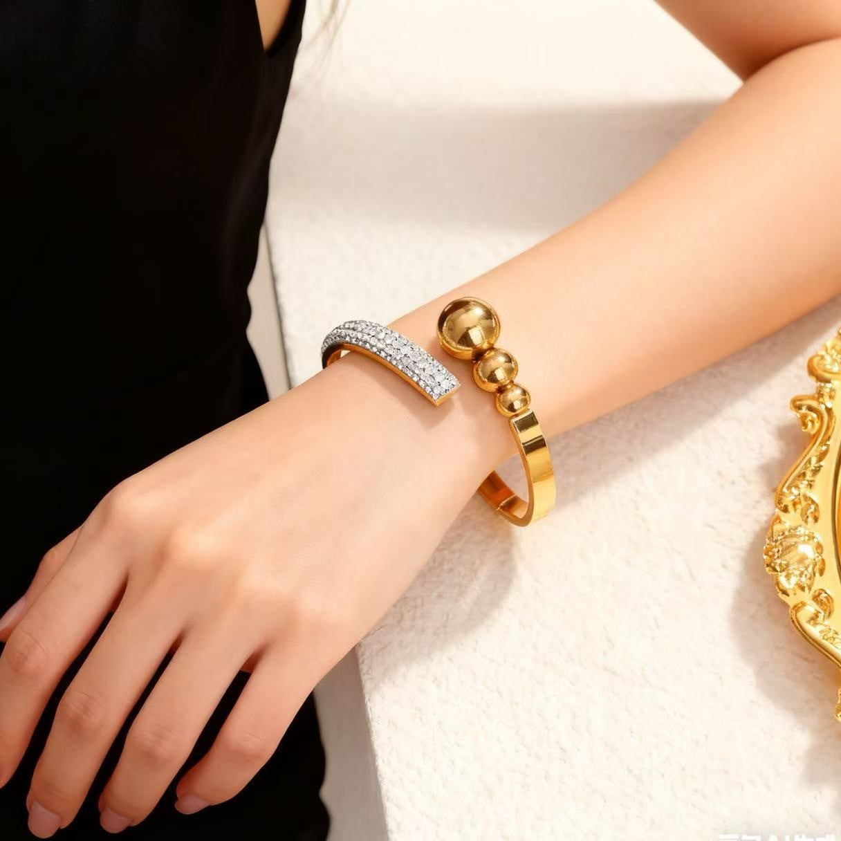 Wholesale Stainless Steel Jewelry Titanium Steel Gold Bracelet Versatile Accessories Light Luxury Women' s Exquisite Jewelry