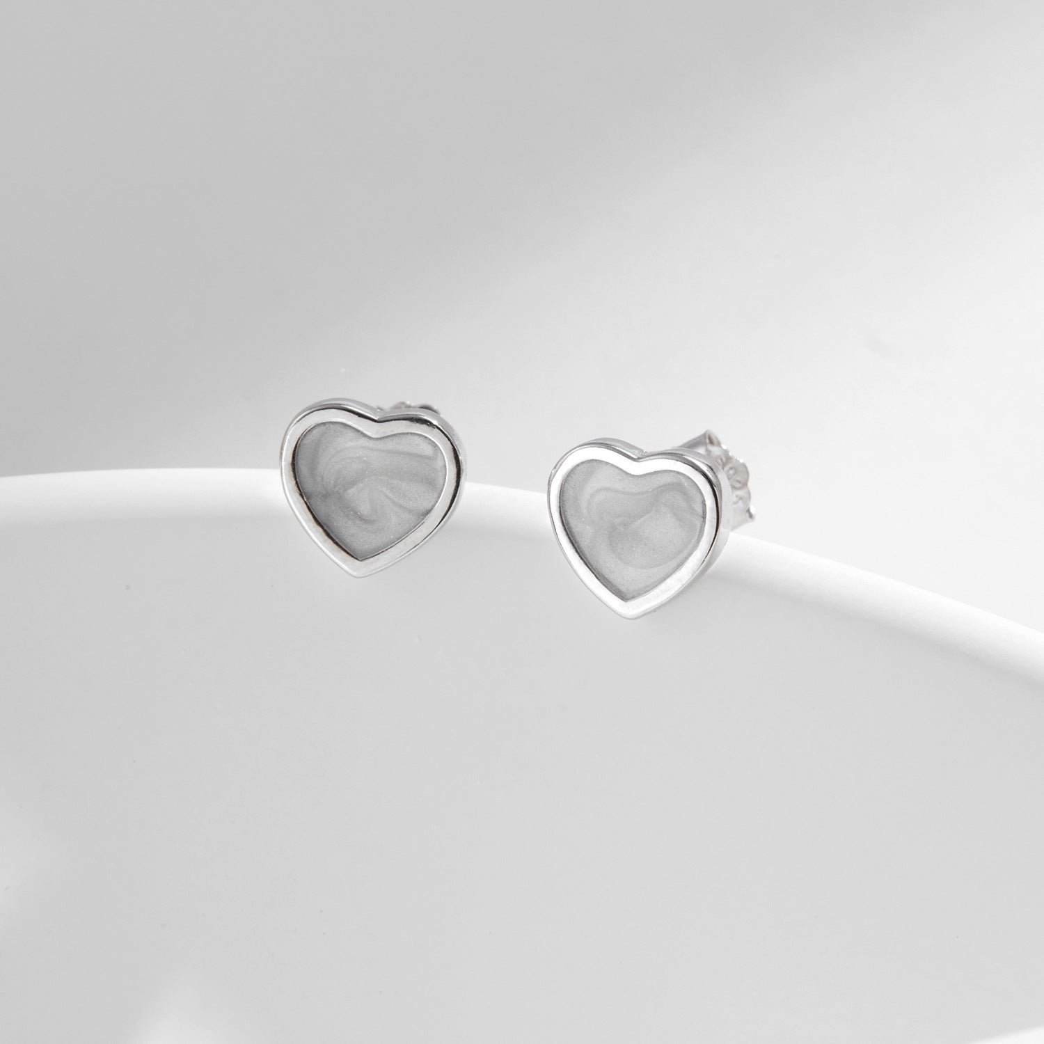 Wholesale  s925 Sterling Silver Heart-shaped Earrings