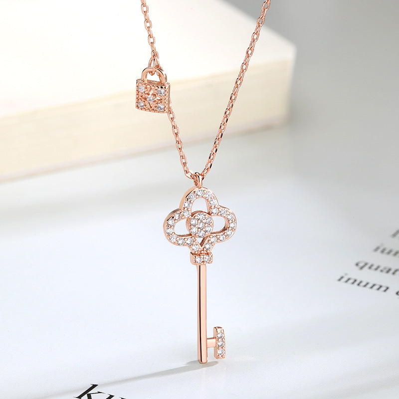 Wholesale Simple Key Lock Pendant Short Micro Zirconia Clavicle Necklace