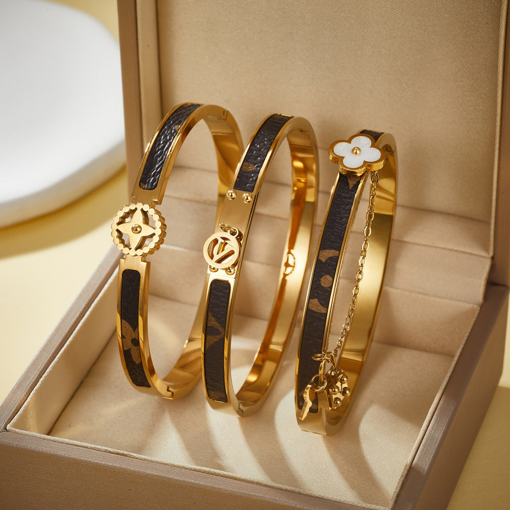 Wholesale Light Luxury Titanium Steel Electroplated Bracelet – Fashion Jewelry Accessory for Everyday Wear or Gift