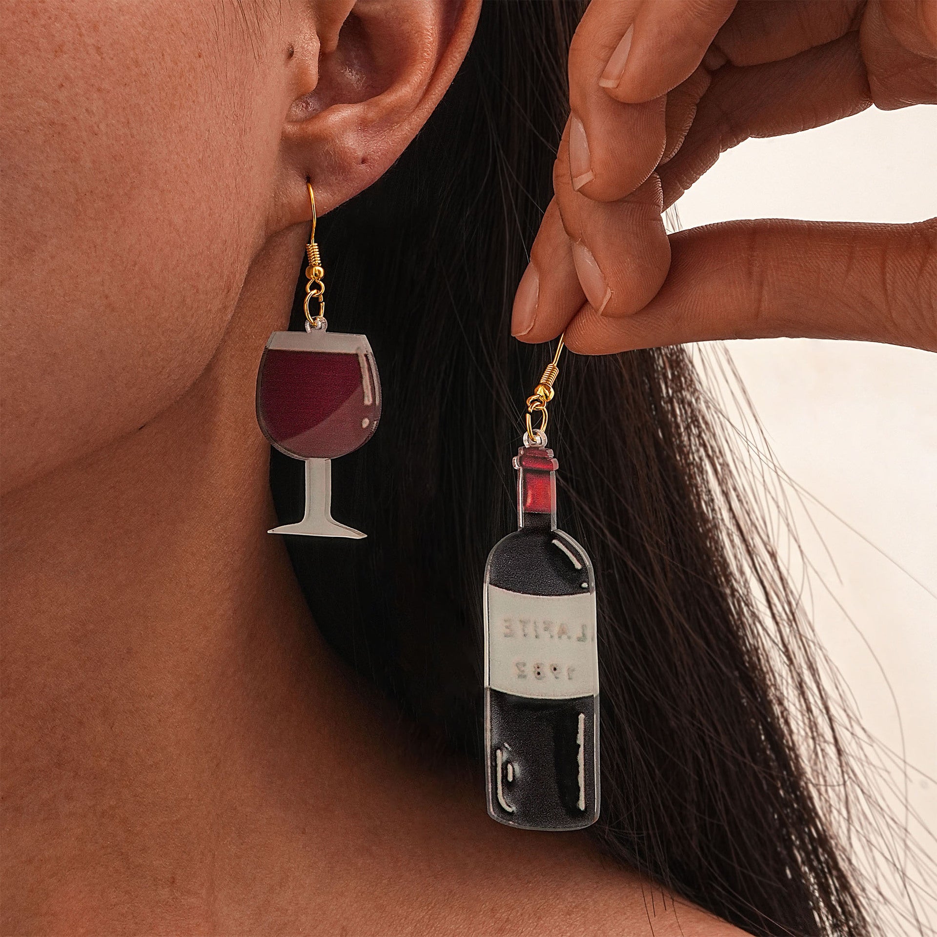 Wholesale  acrylic earrings wine glass bottle shape earrings