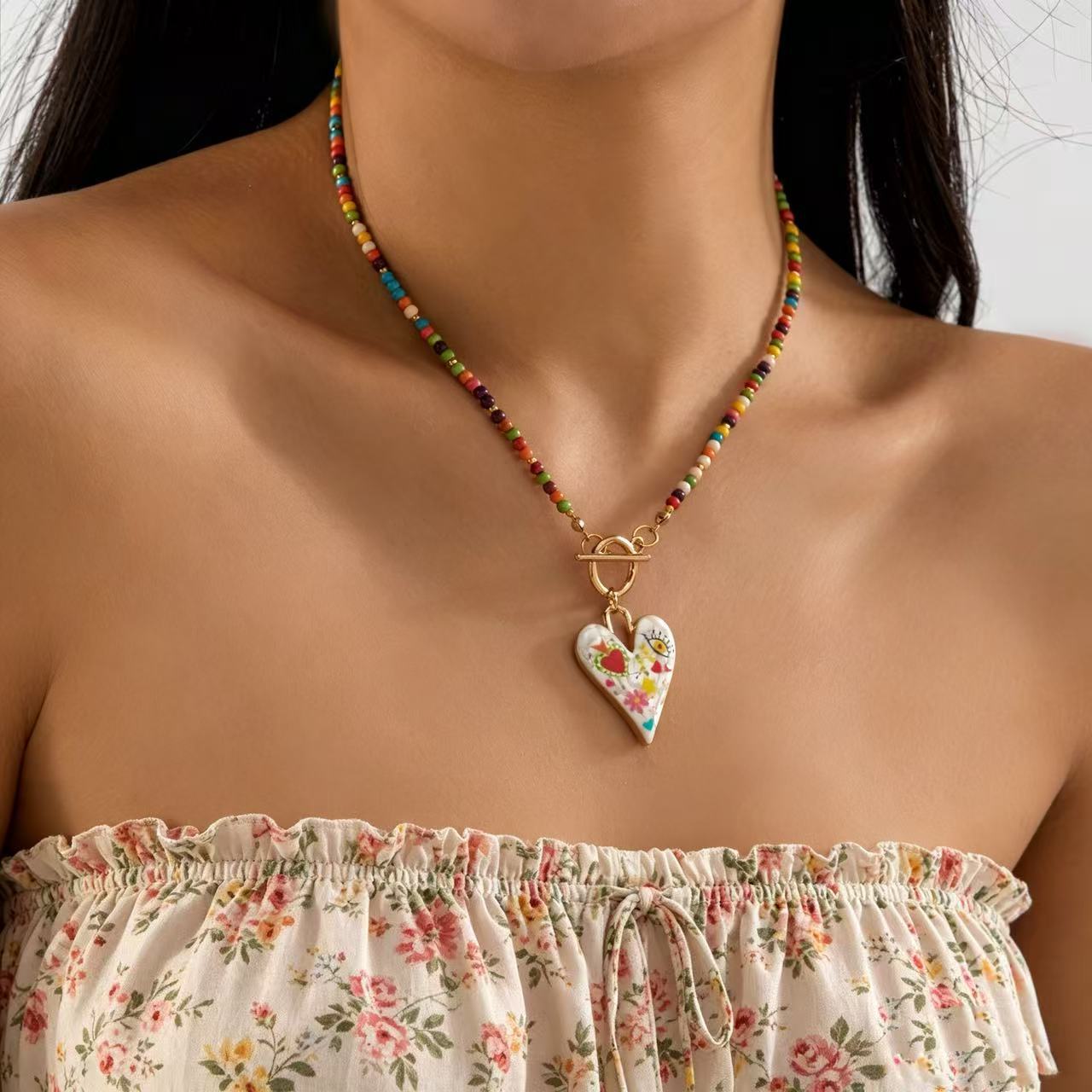 Wholesale Resin Beaded Necklace with Cute Heart and Evil Eye Pendant,  Trendy Fashion Accessory for Women