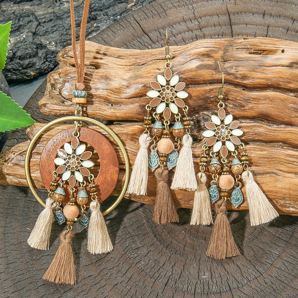 Wholesale Alloy Electroplated Bohemian Jewelry Set Earrings Necklace for Women Fashion Accessory