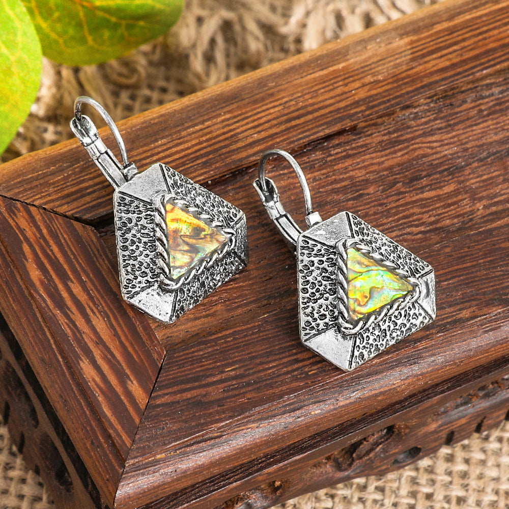 Wholesale Ethnic Style Zinc Alloy Abalone Shell Tassel Earrings for Women Long Exotic Fashion Accessory Boutique Resale