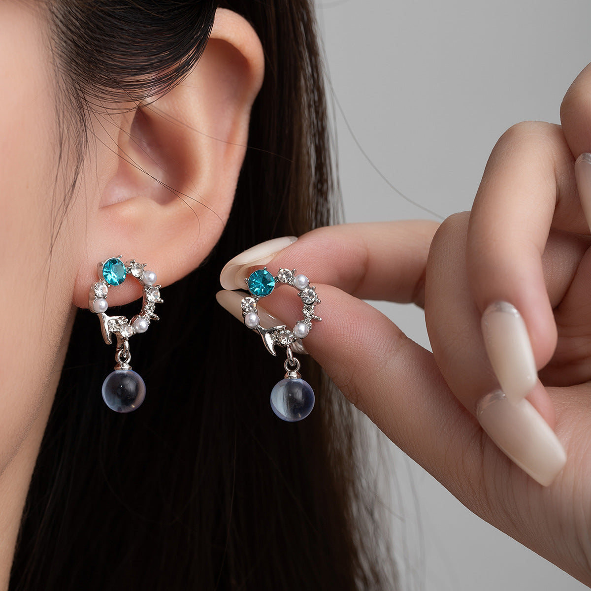 Wholesale Blue crystal earrings