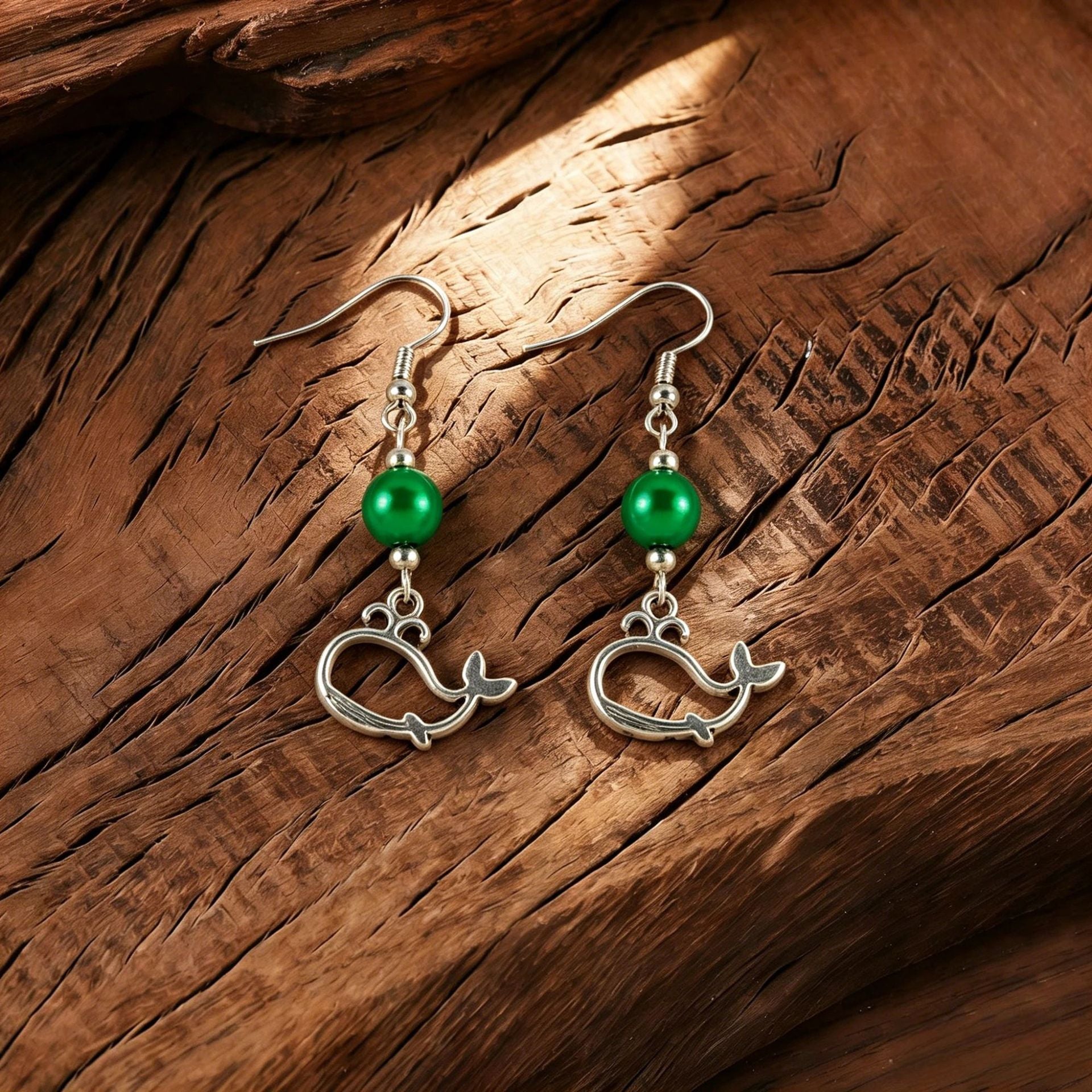 Wholesale Cross-Border European and American Ocean-Style Creative Whale Pendant Earrings for Women,  High-End Gemstone Beaded Earrings with a Sense of Luxury