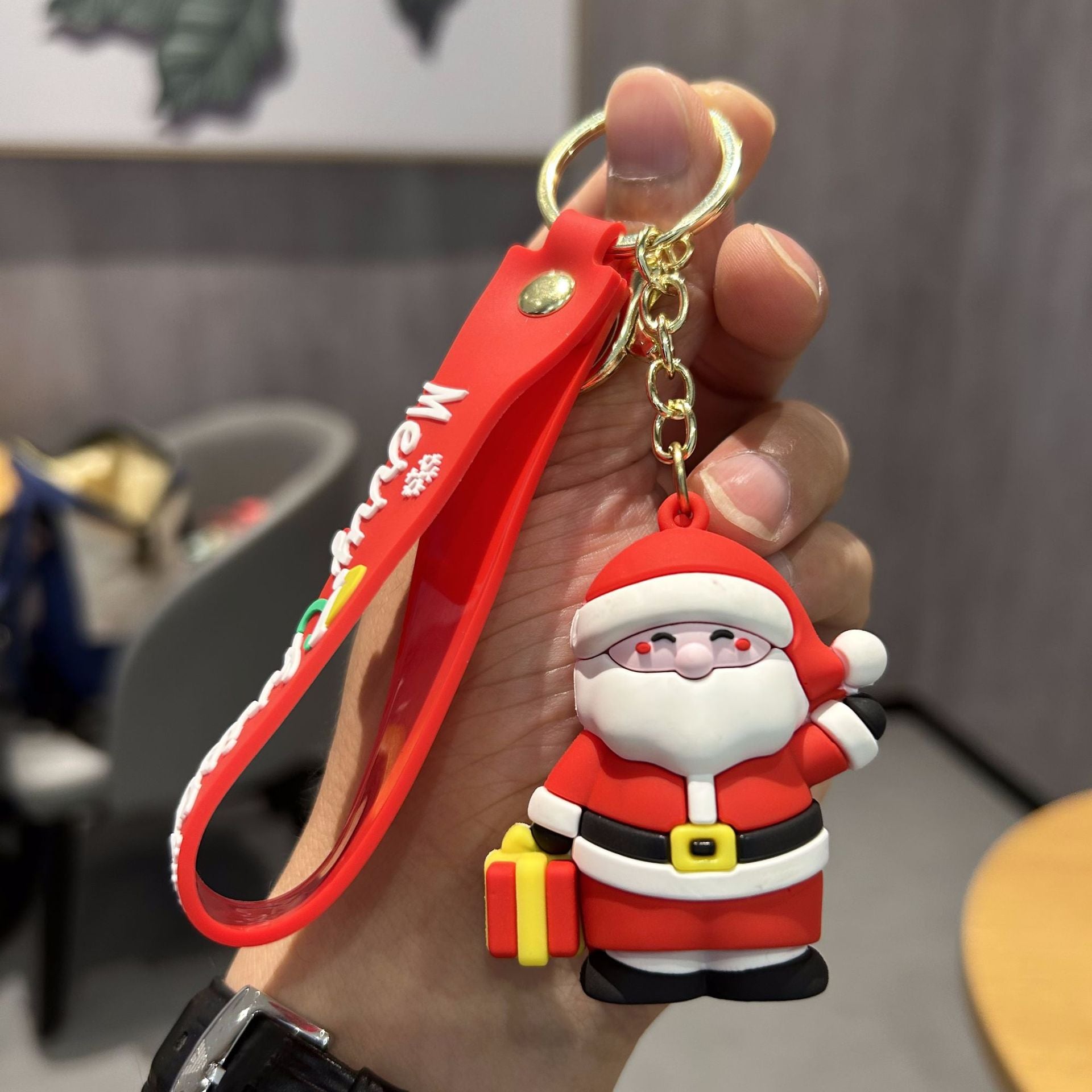 Wholesale PVC Soft Rubber Creative Christmas Old Man Christmas Tree Keychain ACC-KC-WuY002