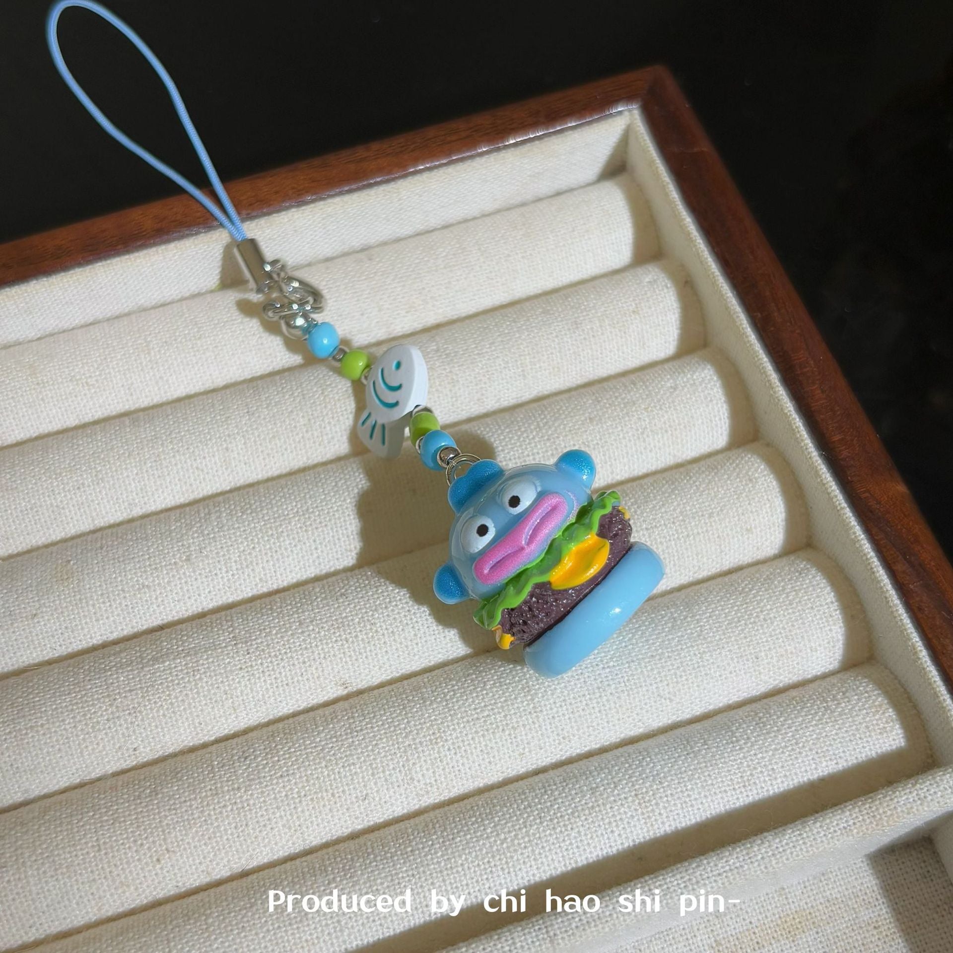 Wholesale  Cartoon Cute  Fish Hamburger Pendant Keychains Key Accessories