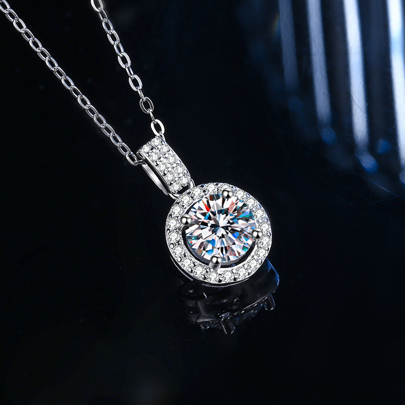 Wholesale Silver Light Luxury Moissanite Zircon Pendant Necklace,  Fashion Jewelry Accessory